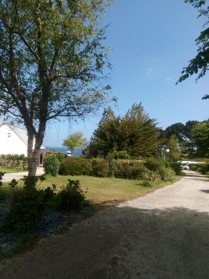 Plestin-les-Grèves Les Hortensias Grande Tente Familiale Deux Chambres Et Sejour Vue Mer Sur Camping Nature מראה חיצוני תמונה
