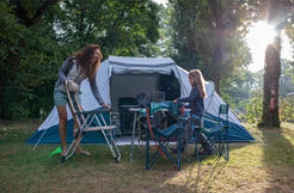Plestin-les-Grèves Les Hortensias Grande Tente Familiale Deux Chambres Et Sejour Vue Mer Sur Camping Nature מראה חיצוני תמונה