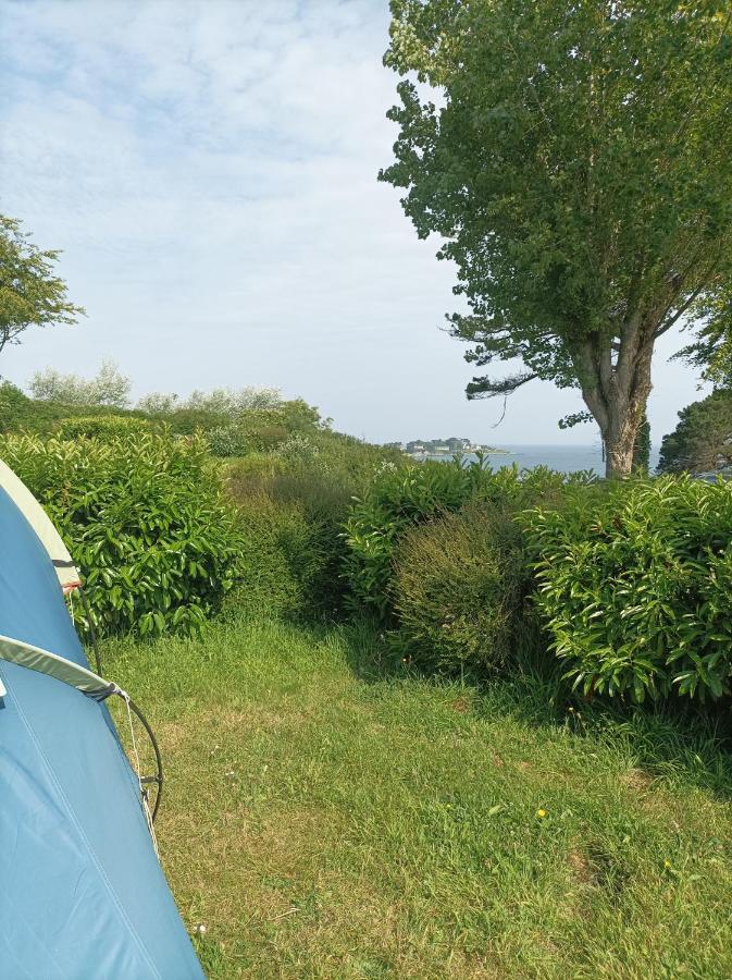 Plestin-les-Grèves Les Hortensias Grande Tente Familiale Deux Chambres Et Sejour Vue Mer Sur Camping Nature מראה חיצוני תמונה